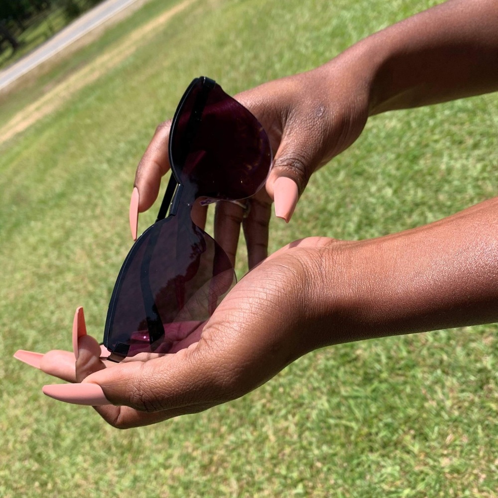 Sunglasses - Picture 4 of 7